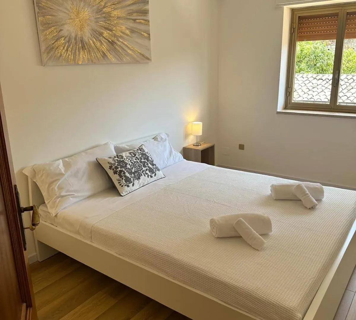 We Home Taormina Center With Parking